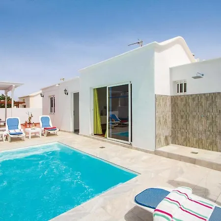 In Puerto Del Carmen W- Вілла Пуерто-дель-Кармен