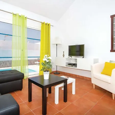 In Puerto Del Carmen W- * Пуерто-дель-Кармен